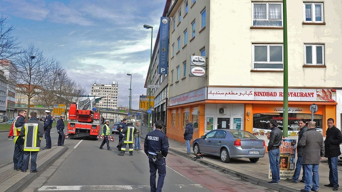 Hygienemängel Führen Zur Schließung Von Shajee Traders An Der Schützenbahn In Essen Hygienemängel Führen Zur Schließung Von Shajee Traders An Der Schützenbahn In Essen