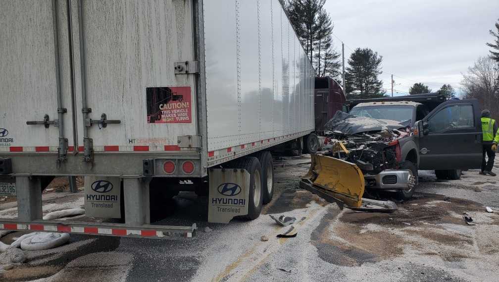 I-83 Tractor-Trailer Accident: Produce Spill And Road Closure I-83 Tractor-Trailer Accident: Produce Spill And Road Closure