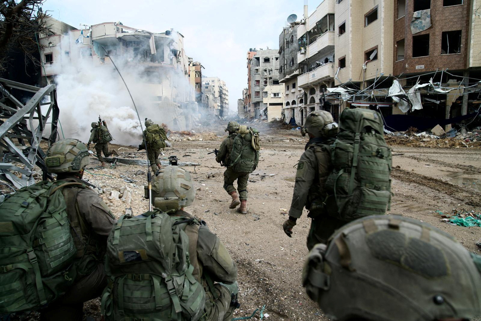 IDF Soldiers Missing In Gaza: A Look At Their Individual Experiences IDF Soldiers Missing In Gaza: A Look At Their Individual Experiences