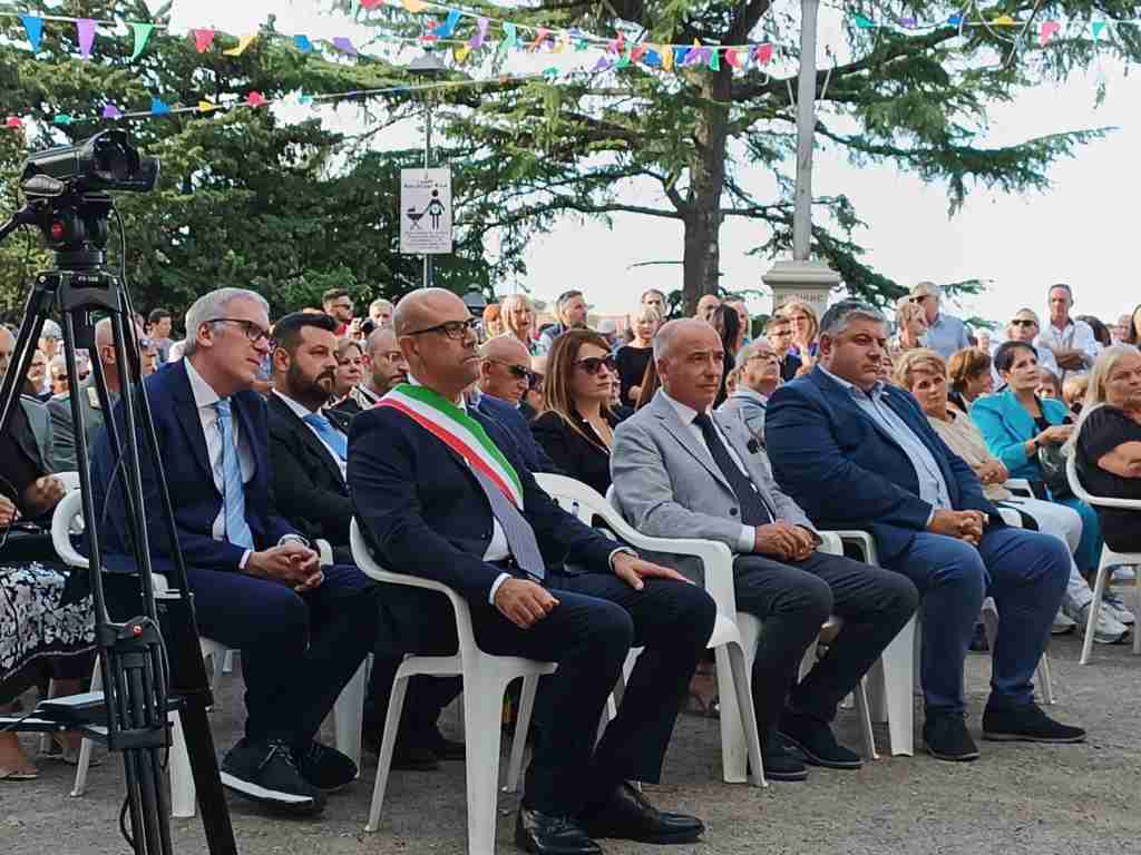 Il Caso Becciu: Papa Francesco Non Conferma Le Voci Di Dimissioni