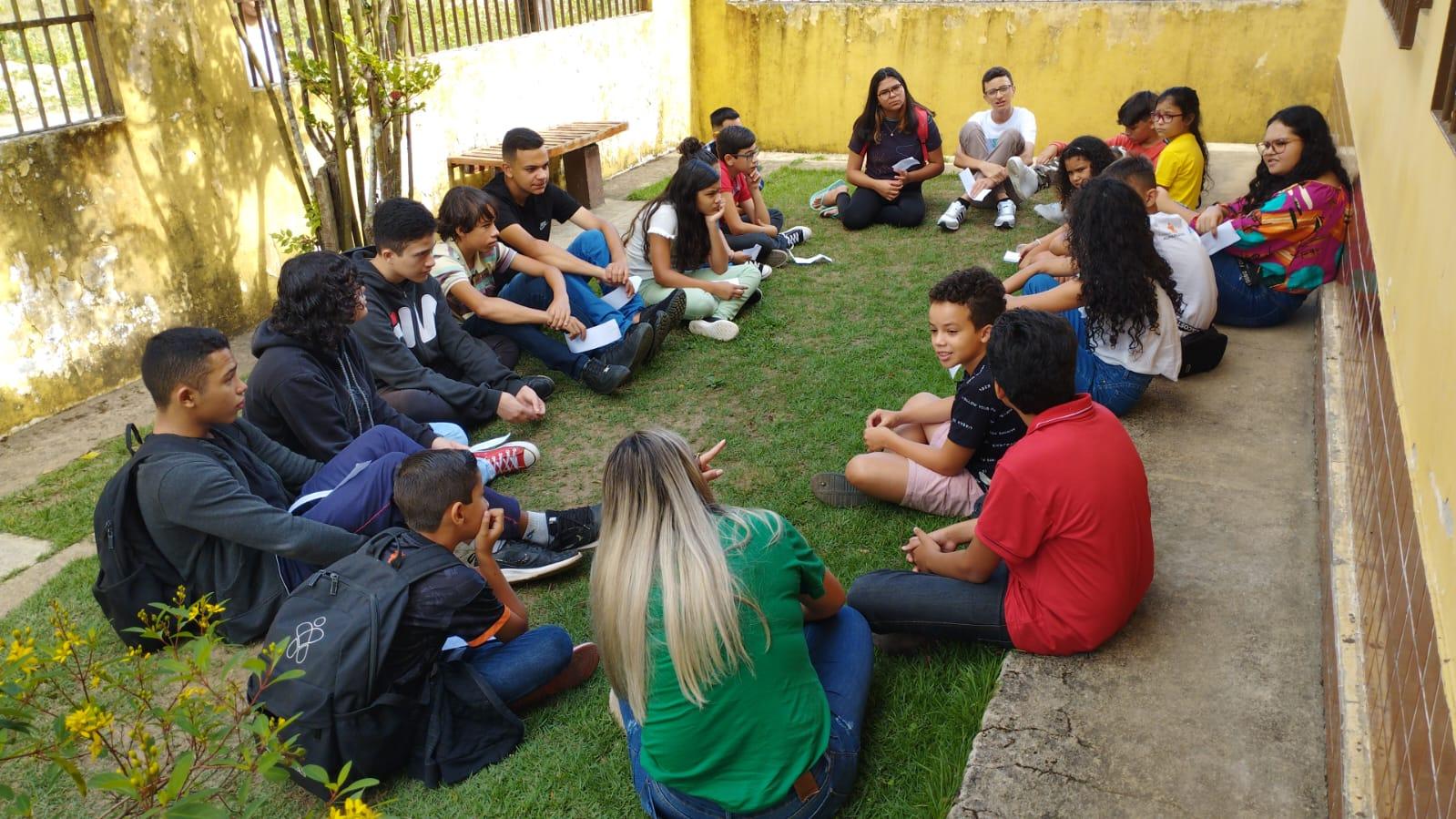 Incêndio De Escola Na Tijuca: Comunidade Em Choque, Pais E Ex-alunos Devastados Incêndio De Escola Na Tijuca: Comunidade Em Choque, Pais E Ex-alunos Devastados