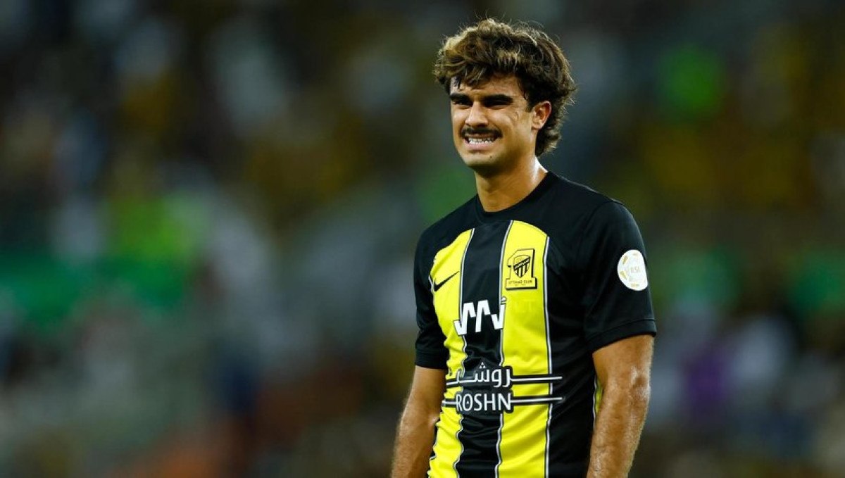 İngilizlerin Osimhen İnatçılığı: 45 Milyon Euroluk Yıldızın Yerine Kim Geliyor? İngilizlerin Osimhen İnatçılığı: 45 Milyon Euroluk Yıldızın Yerine Kim Geliyor?