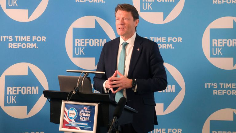 Internal Conflict Rocks Reform UK: Officers Resign Over MP Issue Internal Conflict Rocks Reform UK: Officers Resign Over MP Issue