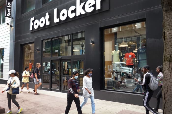 Is Foot Locker Facing Further Executive Restructuring? Is Foot Locker Facing Further Executive Restructuring?