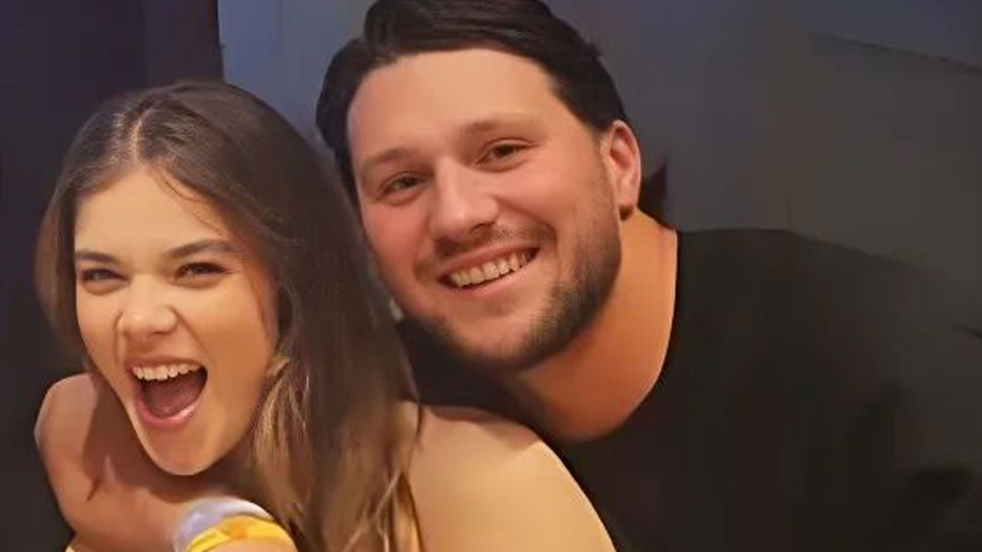 Is Hailee Steinfeld Pregnant? Speculation About Her And Josh Allen Is Hailee Steinfeld Pregnant? Speculation About Her And Josh Allen