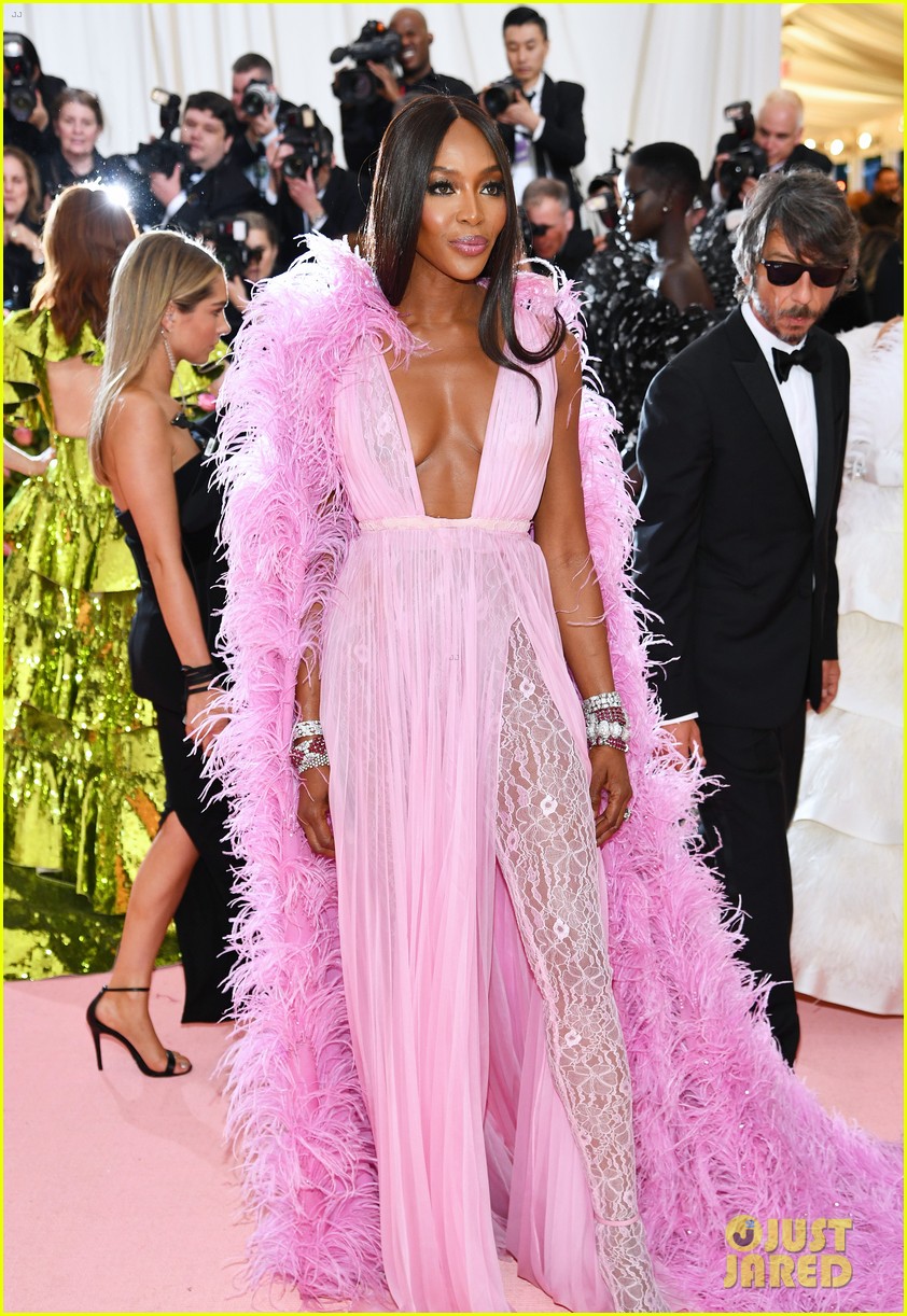 Is Naomi Campbell Banned From The 2025 Met Gala? A Look At The Alleged Anna Wintour Rift Is Naomi Campbell Banned From The 2025 Met Gala? A Look At The Alleged Anna Wintour Rift