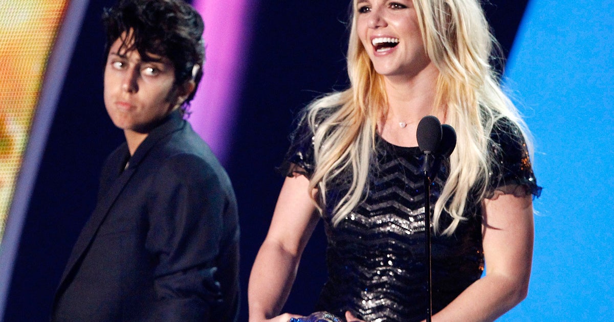 Is The CBS VMAs Simulcast The Final Nail In MTV's Coffin? Is The CBS VMAs Simulcast The Final Nail In MTV's Coffin?