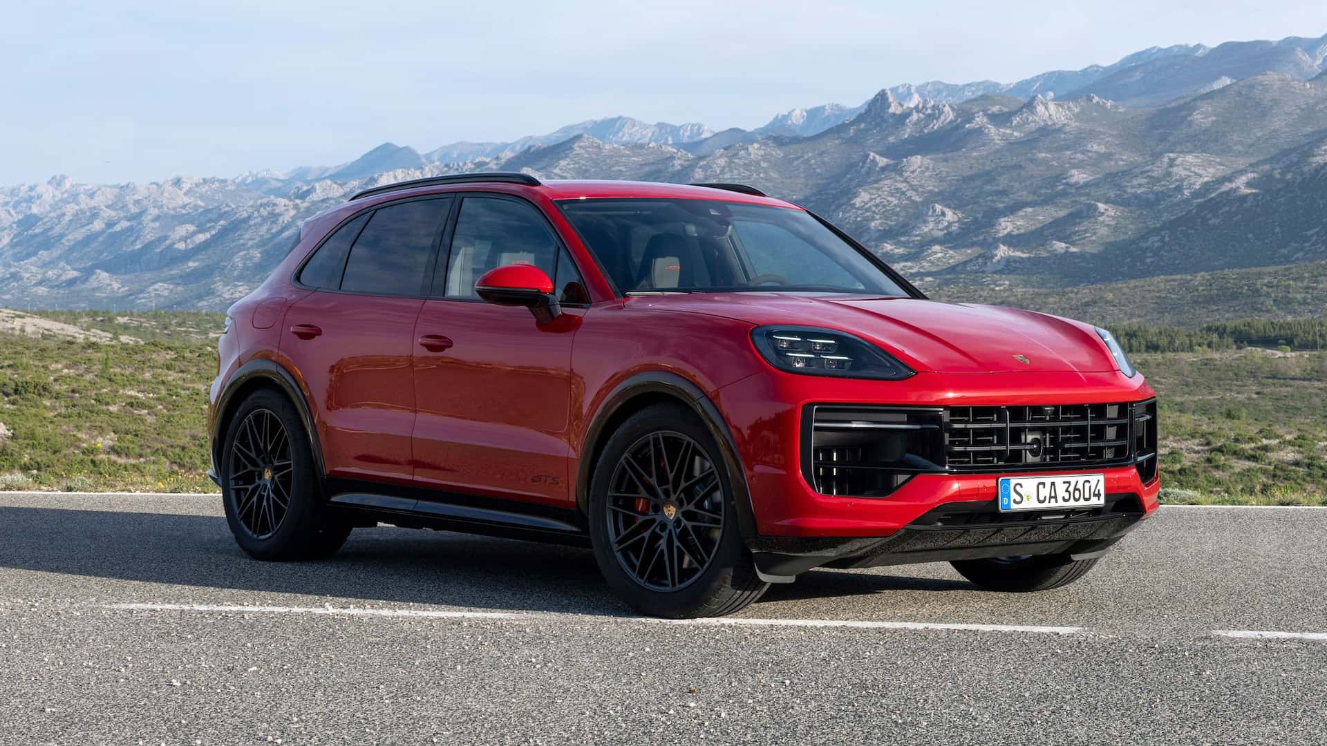 Jazda Porsche Cayenne GTS Coupe: Czy Spełnia Oczekiwania? Jazda Porsche Cayenne GTS Coupe: Czy Spełnia Oczekiwania?