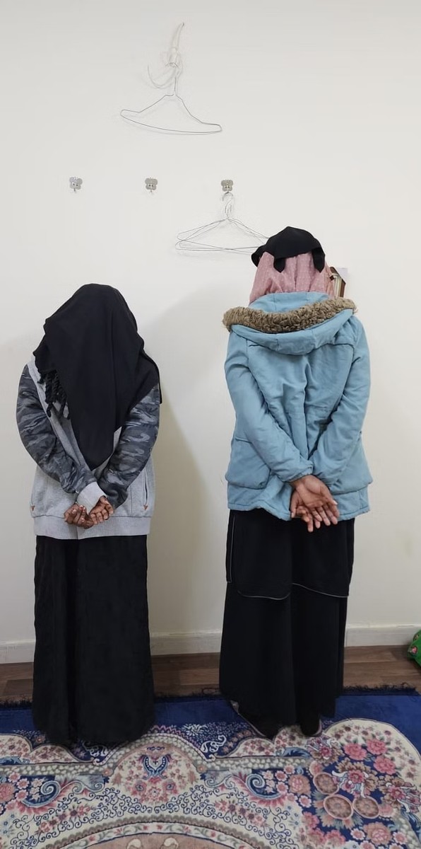 جعلی شناختی کارڈ اور گداگری: تین خواتین گرفتار جعلی شناختی کارڈ اور گداگری: تین خواتین گرفتار