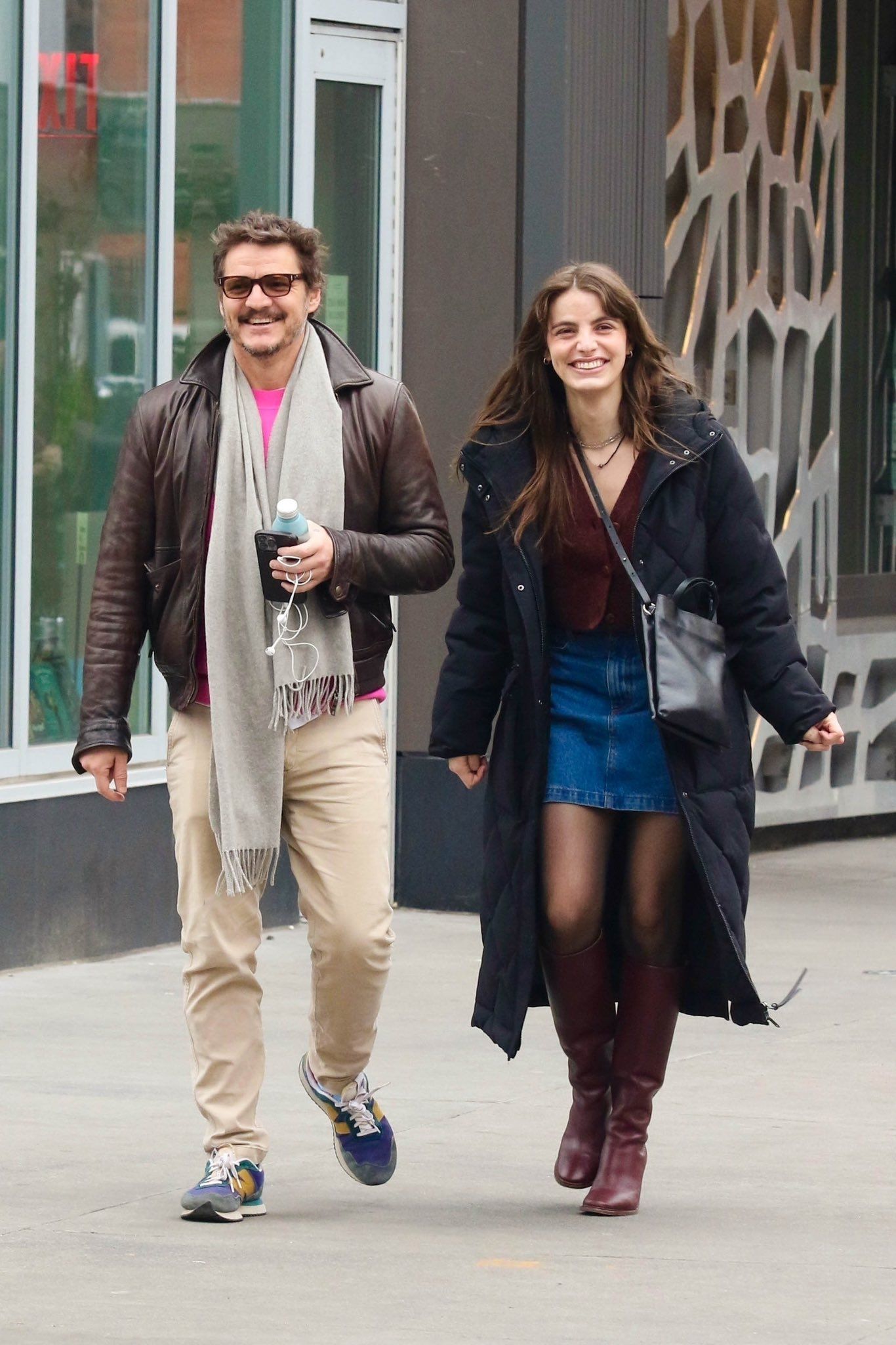 Jennifer Aniston Sends Supportive Message To Pedro Pascal Following Dinner Date Jennifer Aniston Sends Supportive Message To Pedro Pascal Following Dinner Date