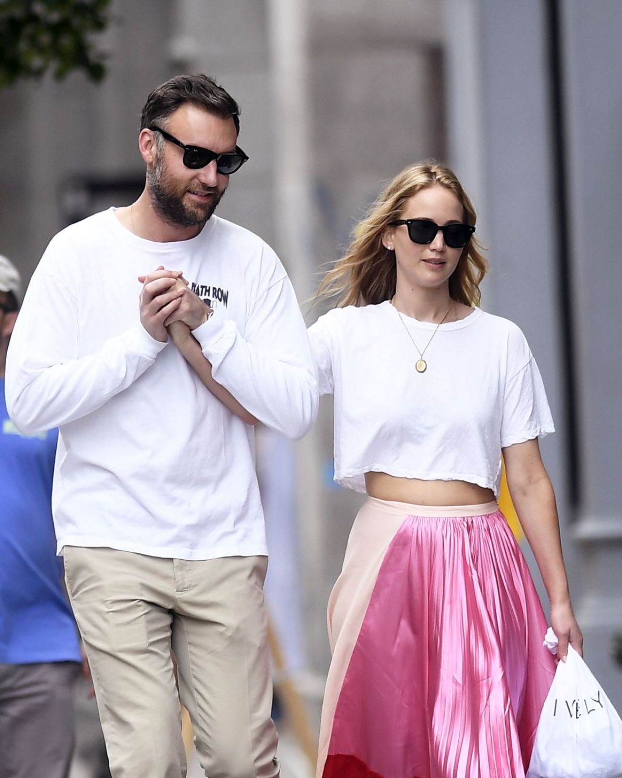 Jennifer Lawrence And Cooke Maroney: New Photos Surface Amidst Pregnancy Speculation Jennifer Lawrence And Cooke Maroney: New Photos Surface Amidst Pregnancy Speculation