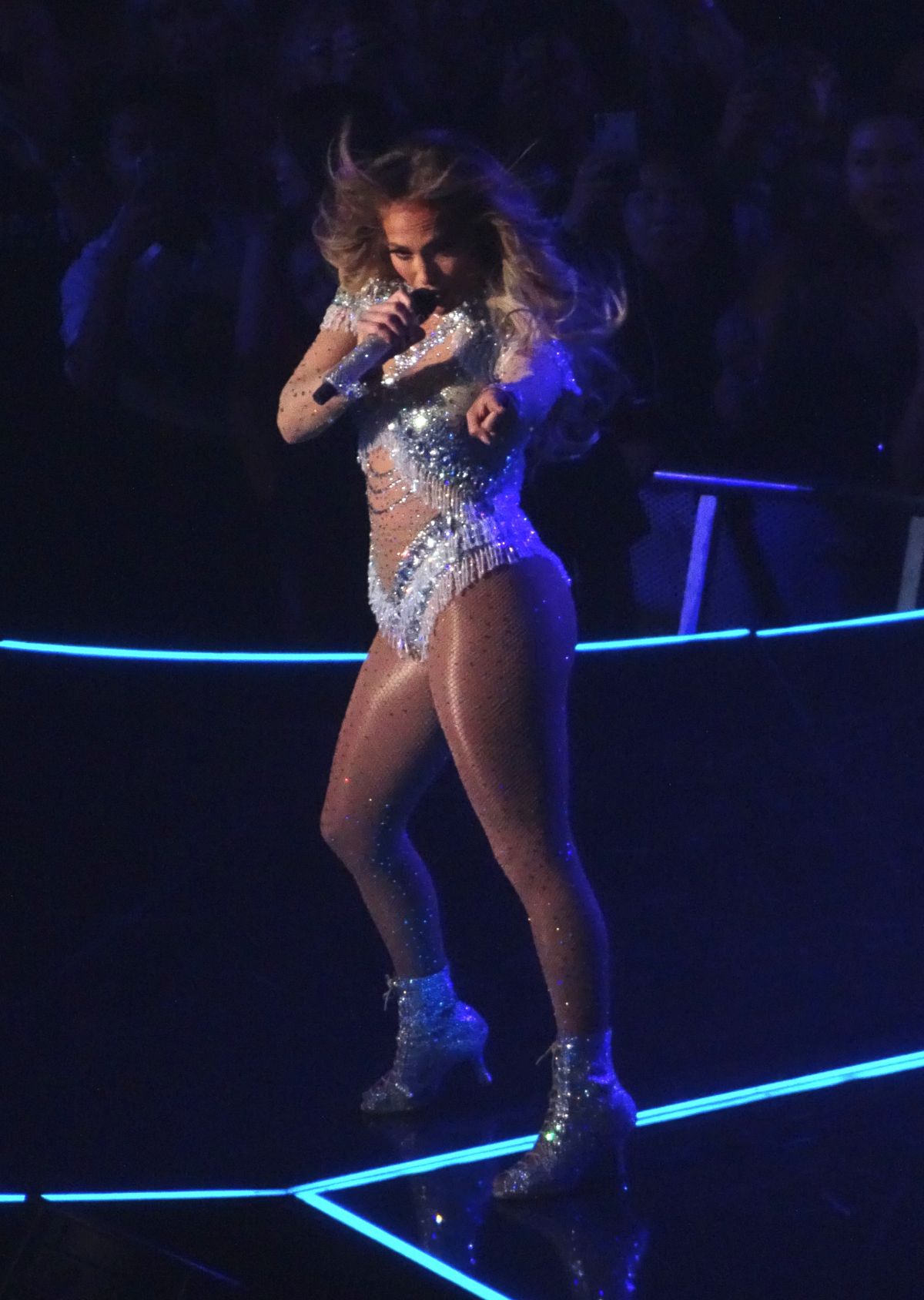 Jennifer Lopez's American Music Awards Hosting Gig Set For Las Vegas Jennifer Lopez's American Music Awards Hosting Gig Set For Las Vegas