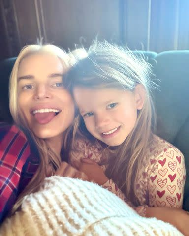 Jessica Simpson And Birdie's Matching Yellow Swimsuits: A Twinning Moment Jessica Simpson And Birdie's Matching Yellow Swimsuits: A Twinning Moment