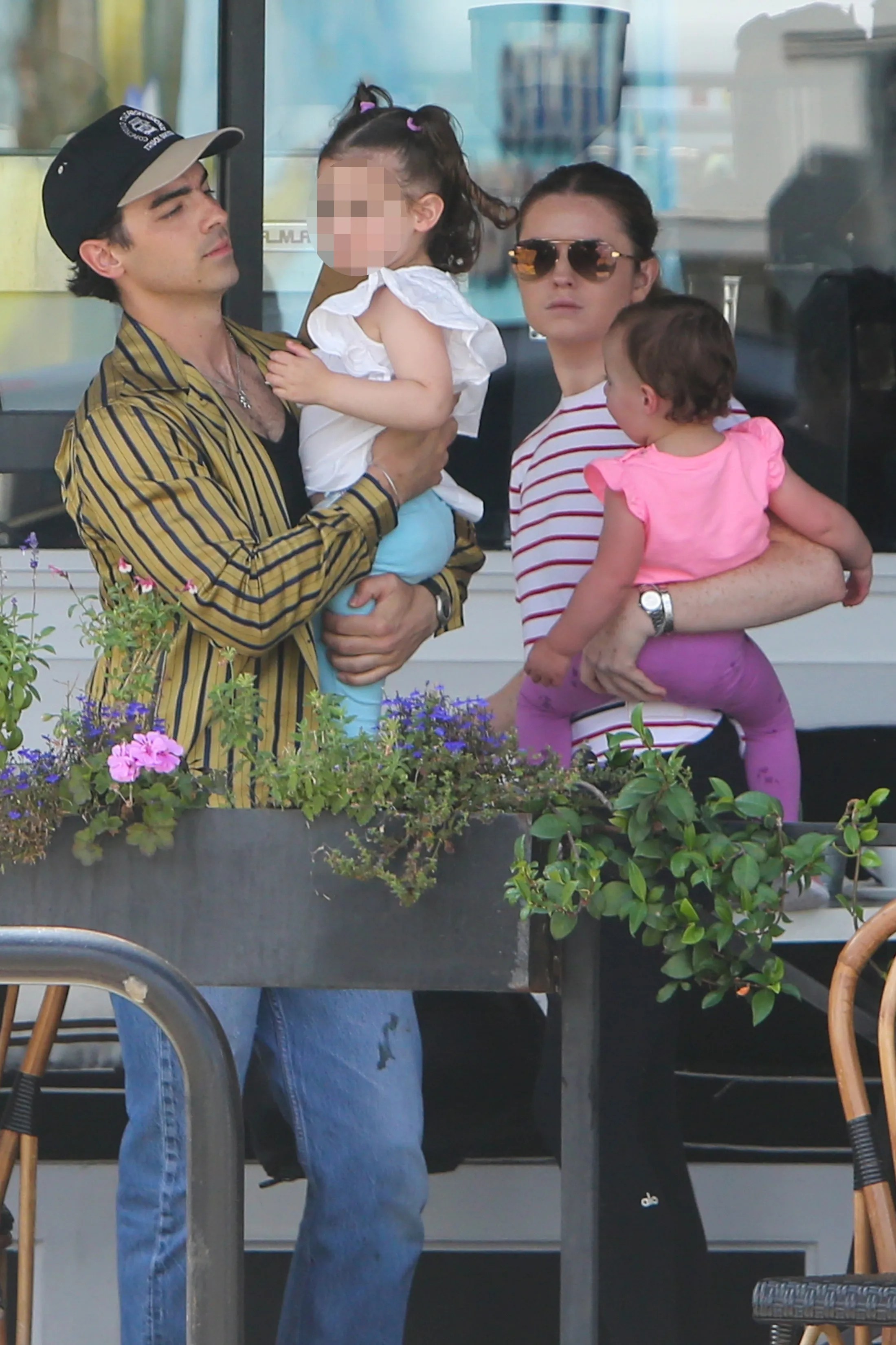 Joe Jonas Responds To Couple's Dispute: The Hilarious Story Joe Jonas Responds To Couple's Dispute: The Hilarious Story