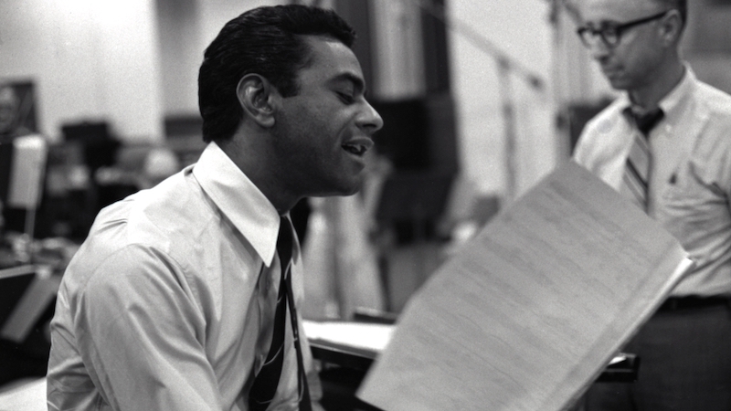 Johnny Mathis Retires From Touring At 89 Due To Memory Issues Johnny Mathis Retires From Touring At 89 Due To Memory Issues