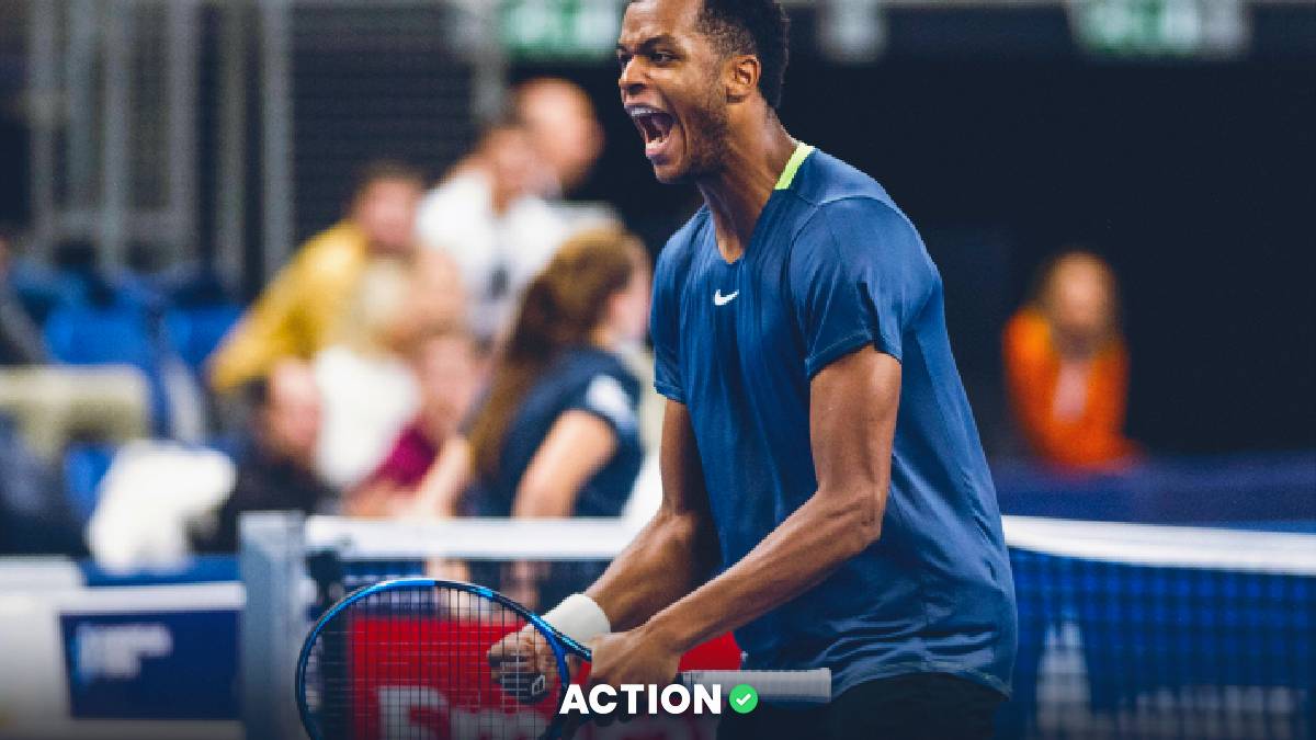Knee Injury Derrails Ruud's French Open 2025 Campaign; Borges Advances Knee Injury Derrails Ruud's French Open 2025 Campaign; Borges Advances