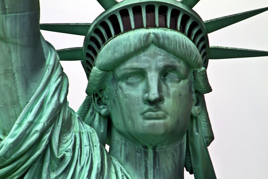 Knicks Fan's Bold Move: Petition To Replace Lady Liberty's Face Knicks Fan's Bold Move: Petition To Replace Lady Liberty's Face
