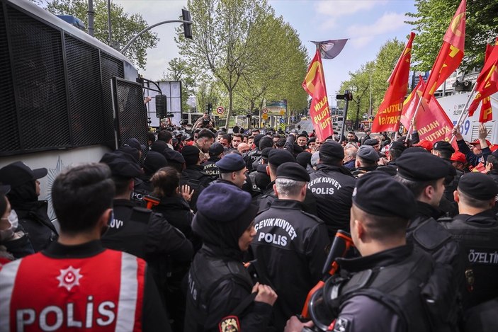 Kocaelide 1 Mayıs Kutlamalarında Yaşanan Arbede: Detaylar Ve Gelişmeler Kocaelide 1 Mayıs Kutlamalarında Yaşanan Arbede: Detaylar Ve Gelişmeler