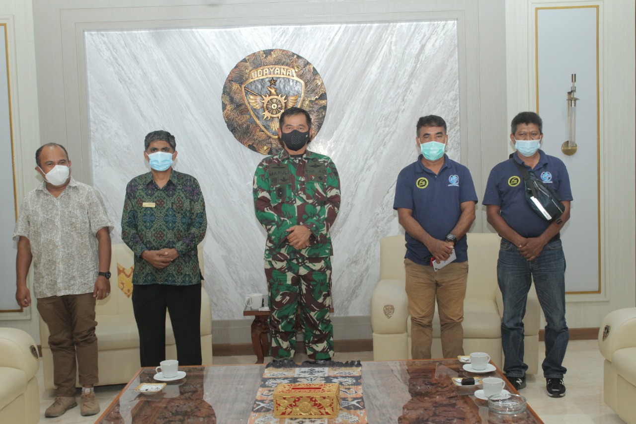 Kolaborasi Kodam Udayana Untuk Bali Bersih Sampah: Strategi Dan Hasilnya Kolaborasi Kodam Udayana Untuk Bali Bersih Sampah: Strategi Dan Hasilnya