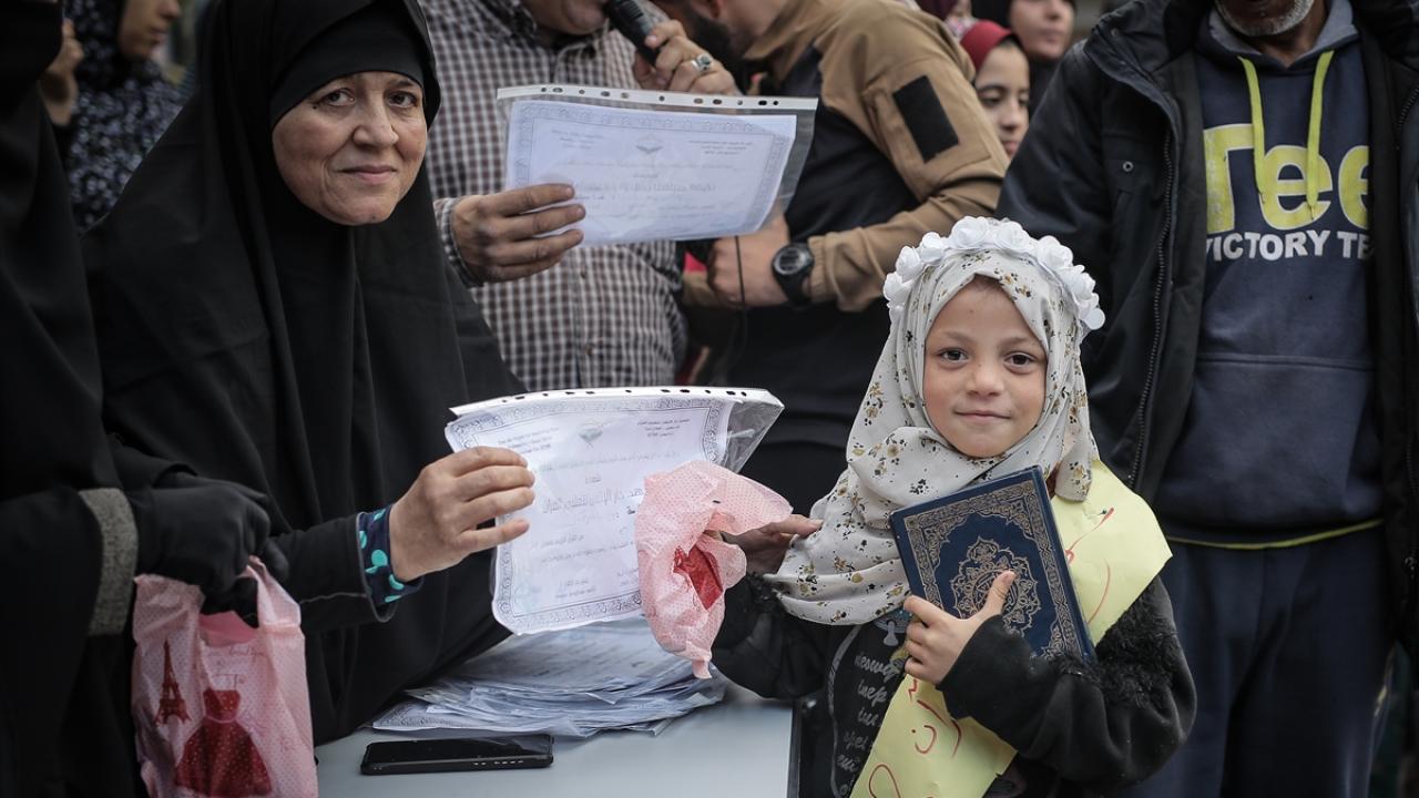 Kuran-ı Kerim Ezberi: Gazzeli Çocukların İlham Verici Öyküsü Kuran-ı Kerim Ezberi: Gazzeli Çocukların İlham Verici Öyküsü