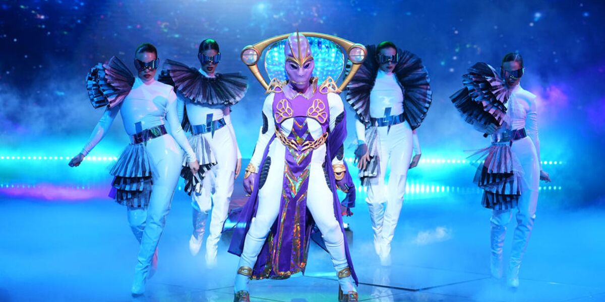 L'Autruche De Mask Singer 2025 : Indices, Pronostics Et Révélations Potentielles L'Autruche De Mask Singer 2025 : Indices, Pronostics Et Révélations Potentielles