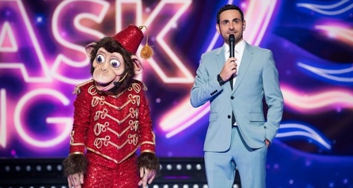 L'Autruche De Mask Singer 2025 : Réactions Et Indices Après La Grande Révélation L'Autruche De Mask Singer 2025 : Réactions Et Indices Après La Grande Révélation