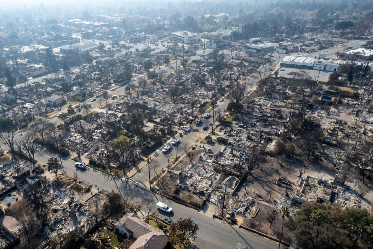 LA Fire Victims Face Price Gouging: A Selling Sunset Star Speaks Out LA Fire Victims Face Price Gouging: A Selling Sunset Star Speaks Out