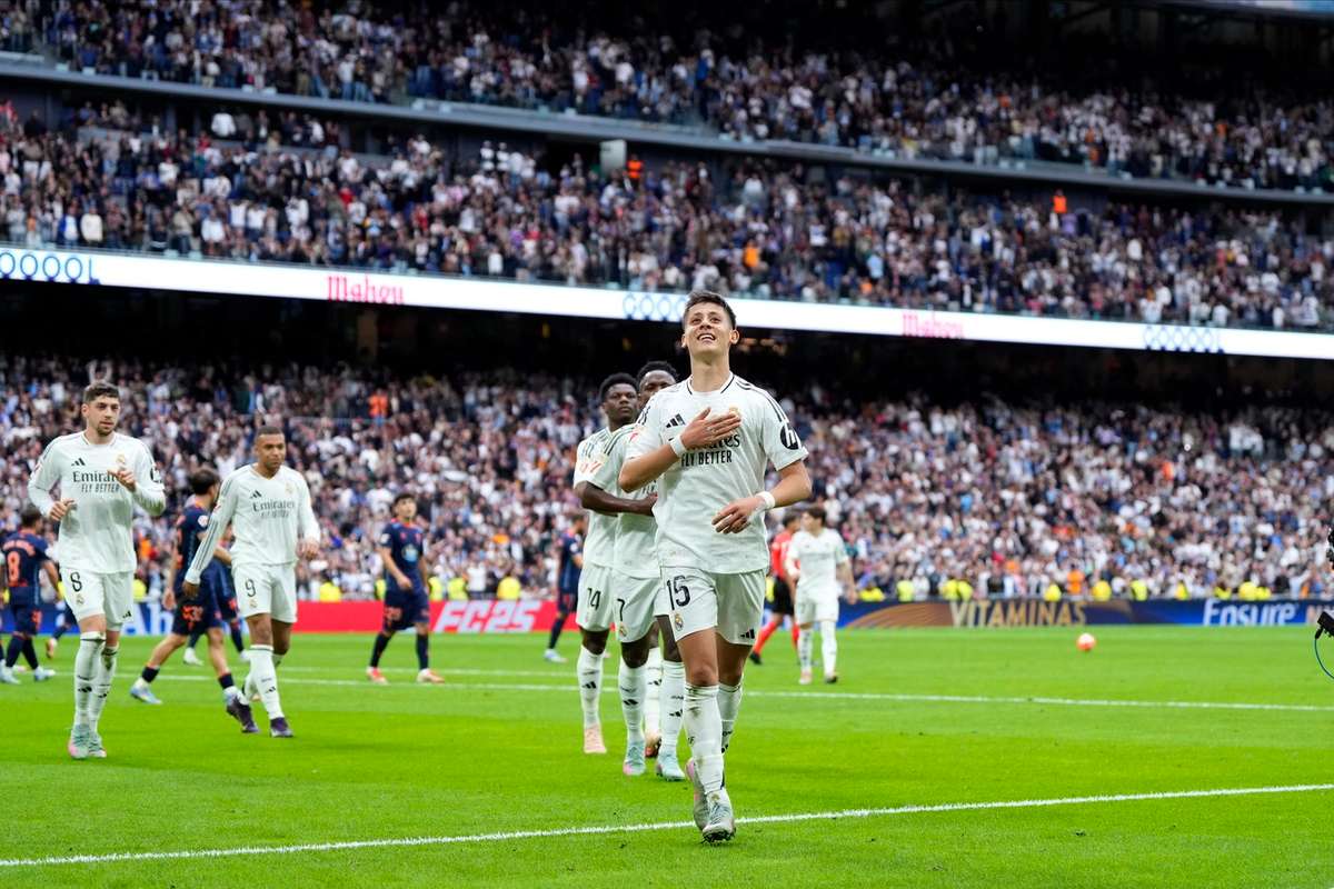 La Liga Update: Mbappé's Two Goals Keep Madrid's Title Hopes Alive After Celta Vigo Victory La Liga Update: Mbappé's Two Goals Keep Madrid's Title Hopes Alive After Celta Vigo Victory