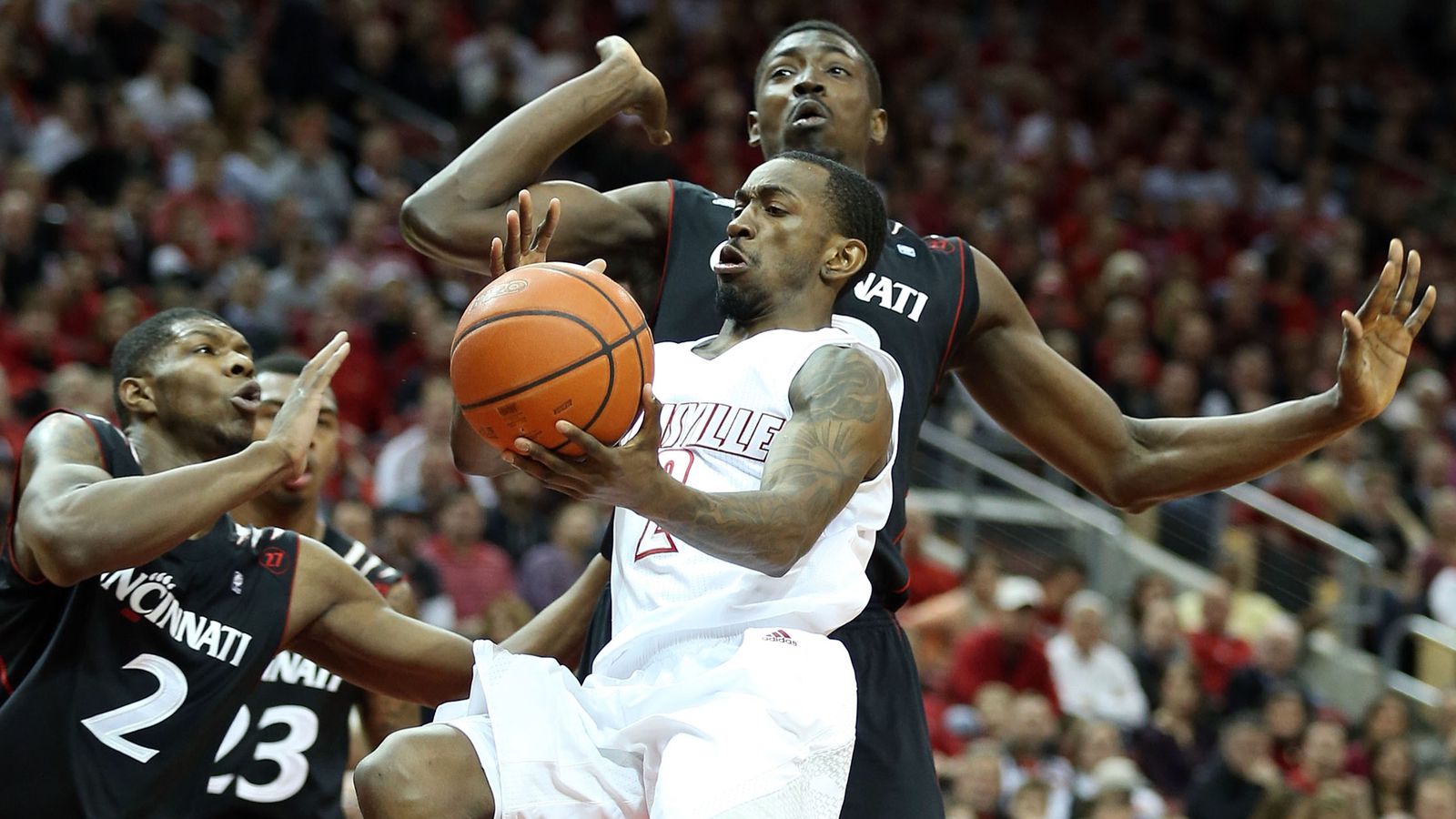 Lady Raiders' Narrow Home Loss To Cincinnati: Final Score 56-59