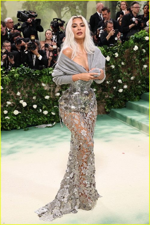 Laser Treatment: Kim Kardashian's Met Gala 2025 Prep Laser Treatment: Kim Kardashian's Met Gala 2025 Prep