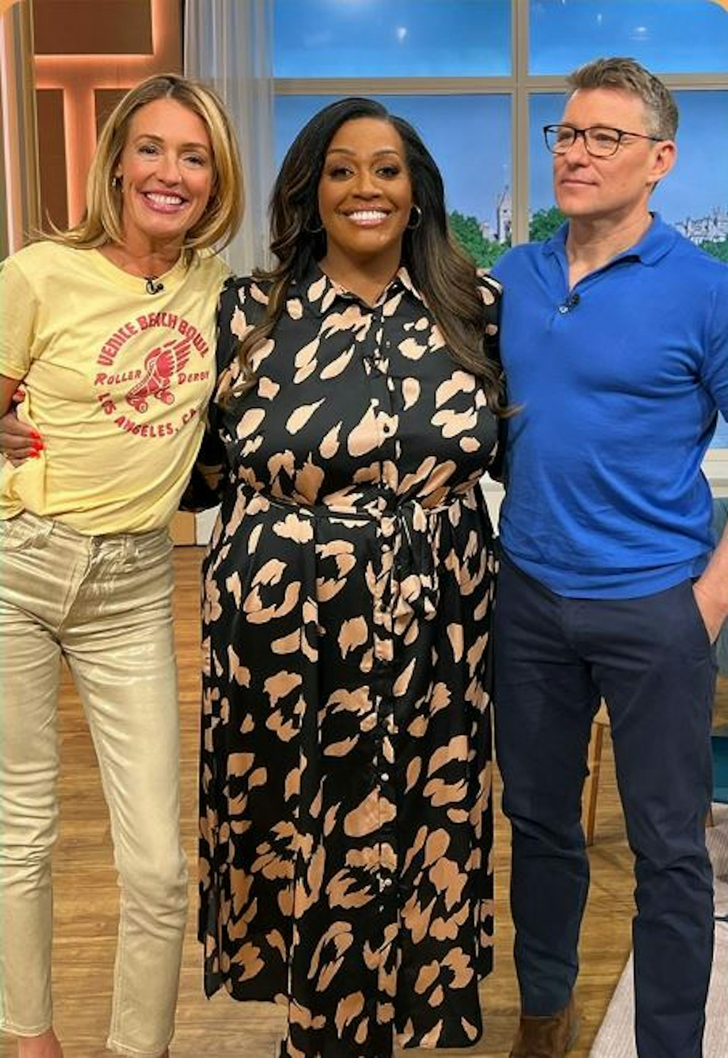 Last-Minute Wardrobe Issue For Cat Deeley On This Morning Last-Minute Wardrobe Issue For Cat Deeley On This Morning