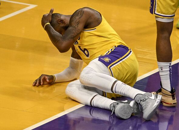 LeBron James' Knee Injury Forces Him To Skip 2025 Met Gala LeBron James' Knee Injury Forces Him To Skip 2025 Met Gala