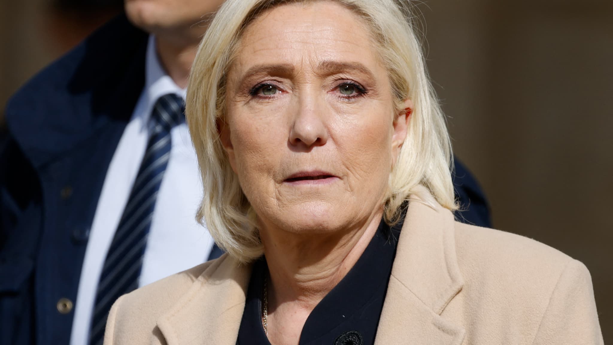 Le Député RN Et L'immunité De Marine Le Pen : Décryptage Le Député RN Et L'immunité De Marine Le Pen : Décryptage