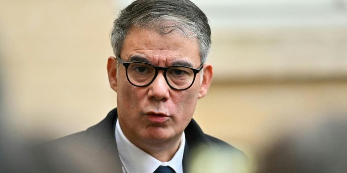 Le Parti Socialiste Divisé : Bouamrane Contre Faure Au Congrès Le Parti Socialiste Divisé : Bouamrane Contre Faure Au Congrès