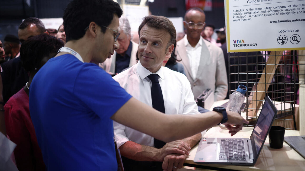 Le Patriotisme Économique De Macron Face Aux Défis De L'Intelligence Artificielle Le Patriotisme Économique De Macron Face Aux Défis De L'Intelligence Artificielle