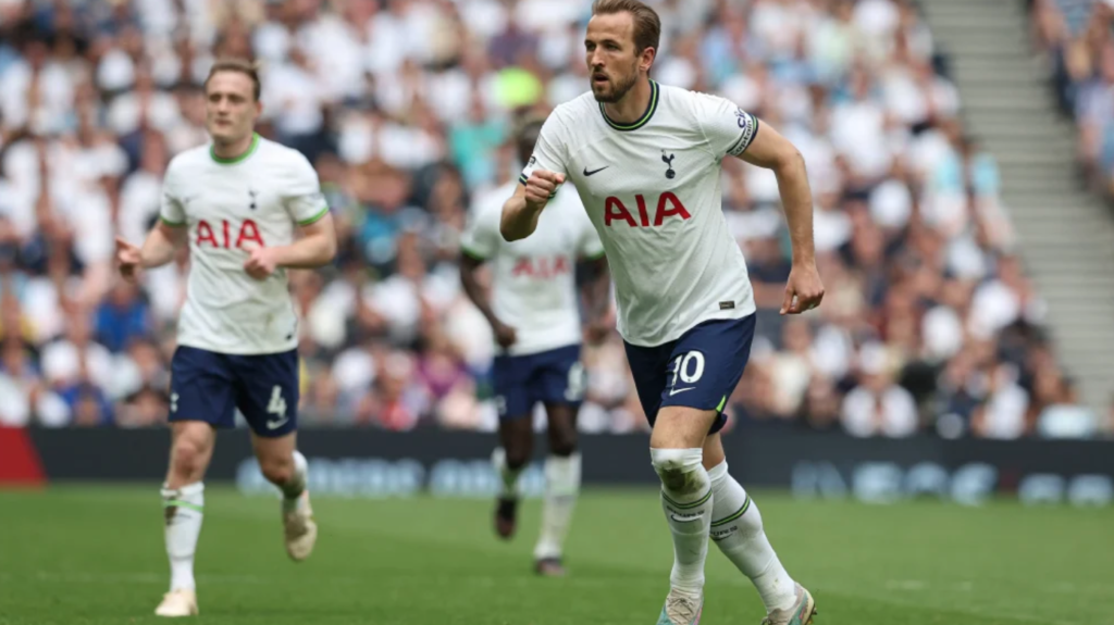 Leeds United's Championship Ascent Fueled By Tottenham Hotspur Loanee Leeds United's Championship Ascent Fueled By Tottenham Hotspur Loanee