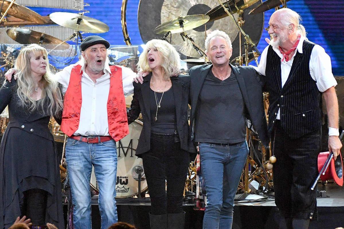 Lindsey Buckingham And Mick Fleetwood Back Together In The Studio Lindsey Buckingham And Mick Fleetwood Back Together In The Studio