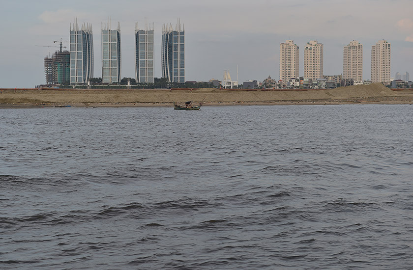 Lindungi Warga Pesisir: DPR Desak Pembangunan Tembok Laut Raksasa Lindungi Warga Pesisir: DPR Desak Pembangunan Tembok Laut Raksasa