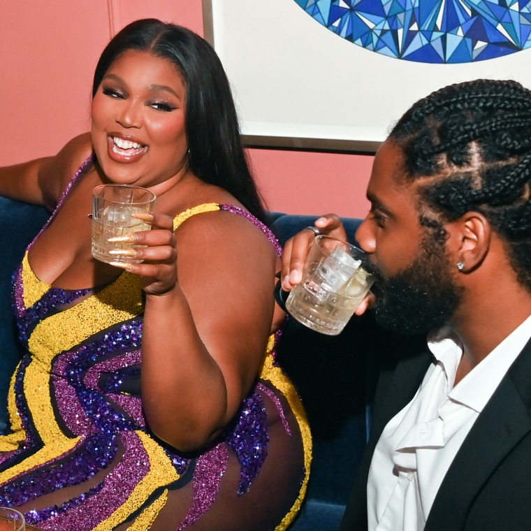 Lizzo's Boyfriend Myke Wright: Net Worth, Job & Relationship Details Lizzo's Boyfriend Myke Wright: Net Worth, Job & Relationship Details