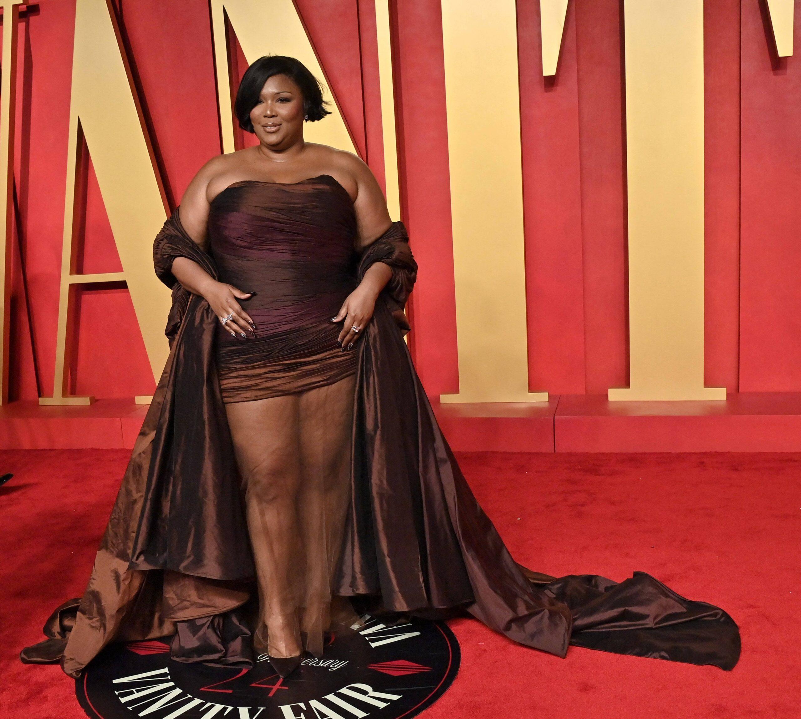 Lizzo's Dramatic Weight Loss: How Did She Do It? Lizzo's Dramatic Weight Loss: How Did She Do It?