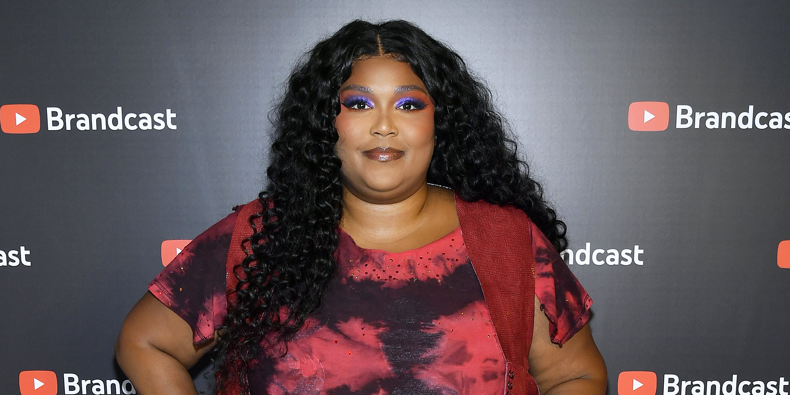 Lizzo's Trainer Defends Her Fitness Approach Lizzo's Trainer Defends Her Fitness Approach