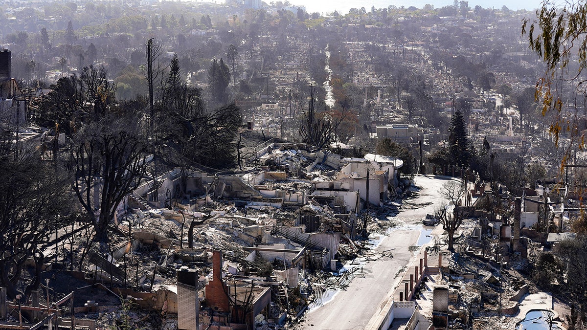 Los Angeles Wildfires And The Gambling Industry: A Concerning Connection Los Angeles Wildfires And The Gambling Industry: A Concerning Connection