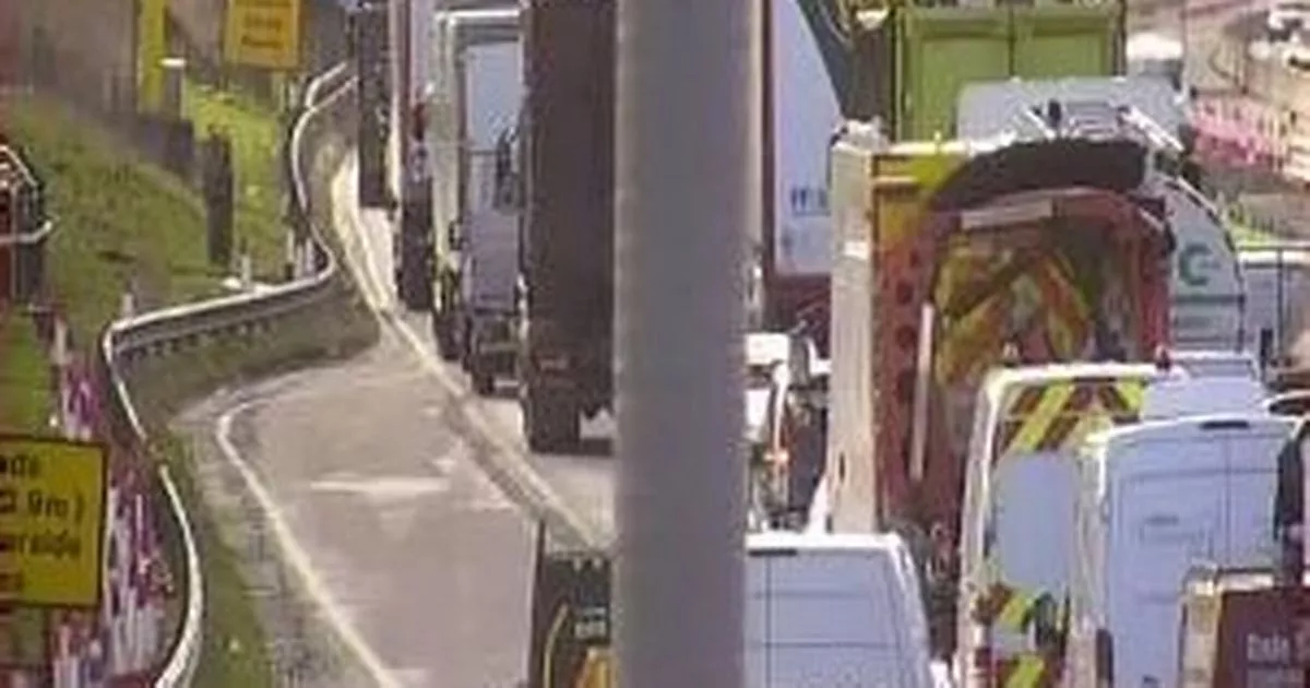 M6 Southbound Traffic: 60-Minute Delays Reported M6 Southbound Traffic: 60-Minute Delays Reported