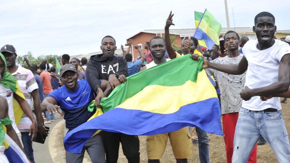 Macron Au Gabon: La Fin De La Françafrique, Une Nouvelle Ère ? Macron Au Gabon: La Fin De La Françafrique, Une Nouvelle Ère ?