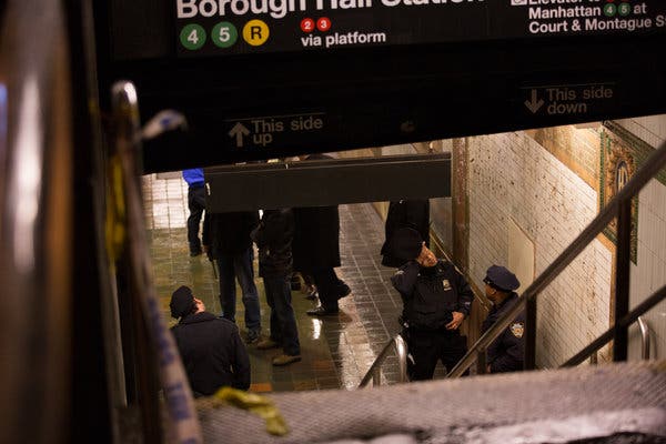 Man Injured In Brooklyn Bridge-City Hall Subway Station Stabbing Man Injured In Brooklyn Bridge-City Hall Subway Station Stabbing