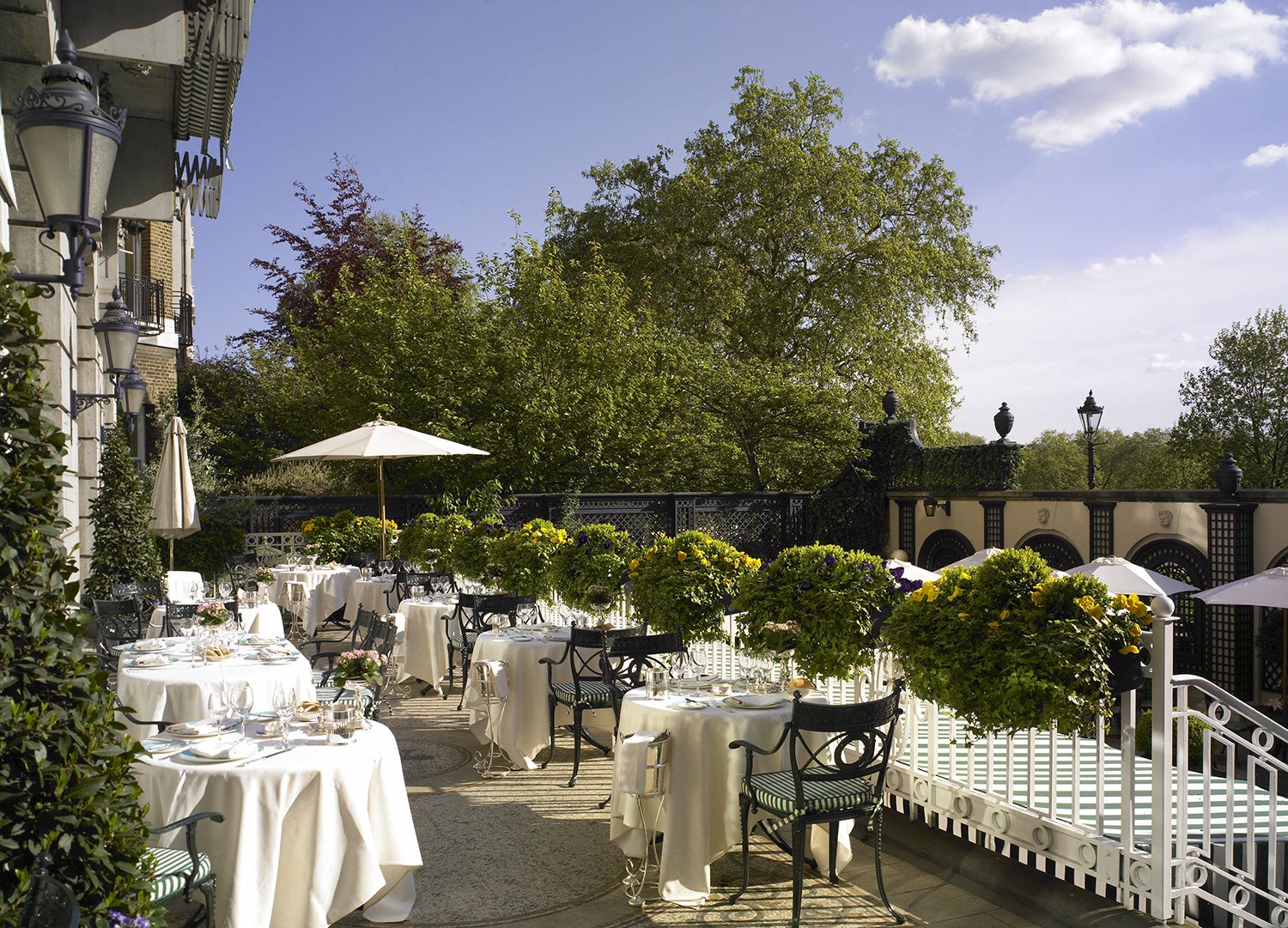 Manhattan's Top Outdoor Restaurants: A Guide To Alfresco Dining Manhattan's Top Outdoor Restaurants: A Guide To Alfresco Dining
