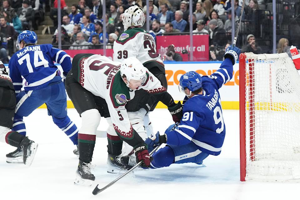 Maple Leafs' Gritty 2-1 Win Against Avalanche Maple Leafs' Gritty 2-1 Win Against Avalanche