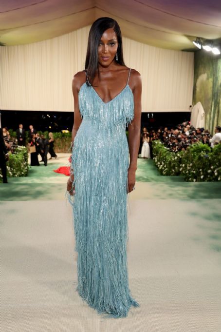 Met Gala 2025:  Will Naomi Campbell Attend Amidst Alleged Anna Wintour Dispute?