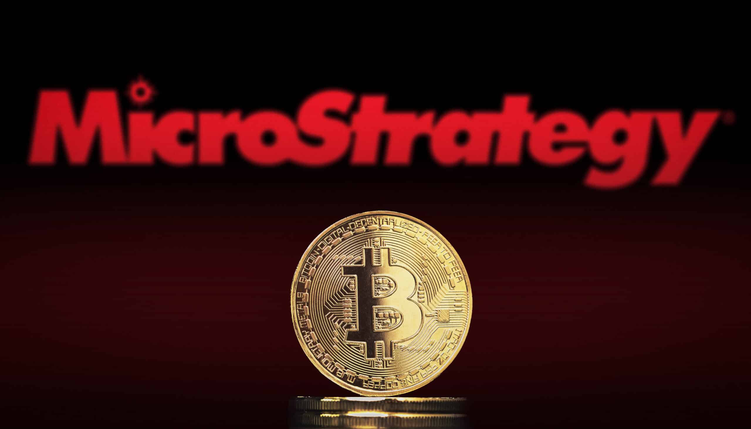 MicroStrategy Vs. Bitcoin: Smart Investment Choices For 2025 MicroStrategy Vs. Bitcoin: Smart Investment Choices For 2025