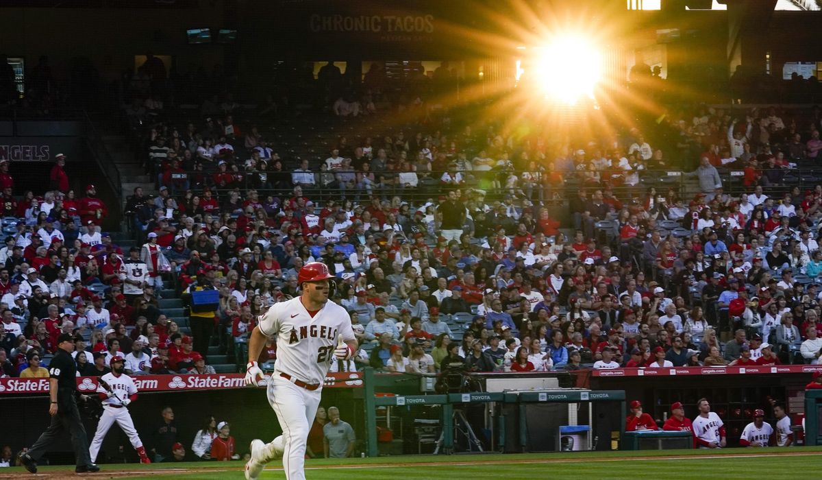 Mike Trout, Mickey Moniak Home Runs Can't Prevent Angels Loss To Dodgers Mike Trout, Mickey Moniak Home Runs Can't Prevent Angels Loss To Dodgers